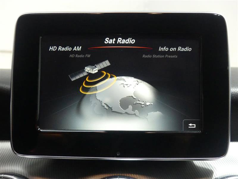 Used 2015 Mercedes-Benz CLA 250 4MATIC image 40