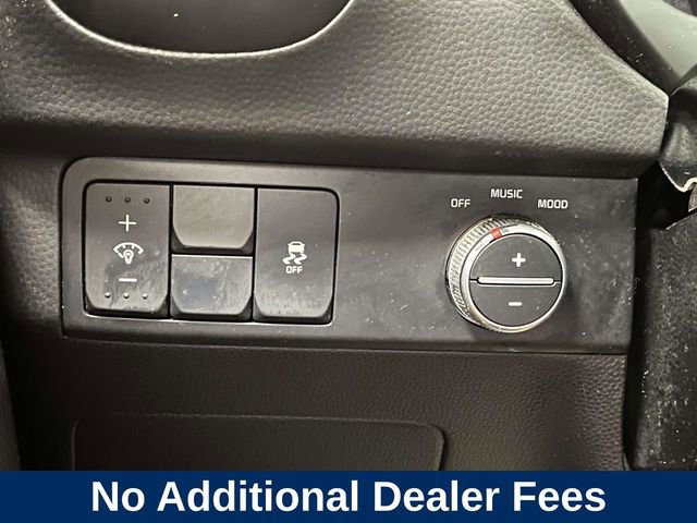 Used 2015 Kia Soul ! w/ Sun & Sound Package FWD image 33