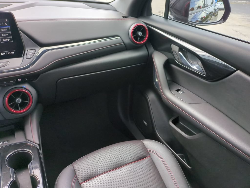 Used 2023 Chevrolet Blazer RS FWD image 19