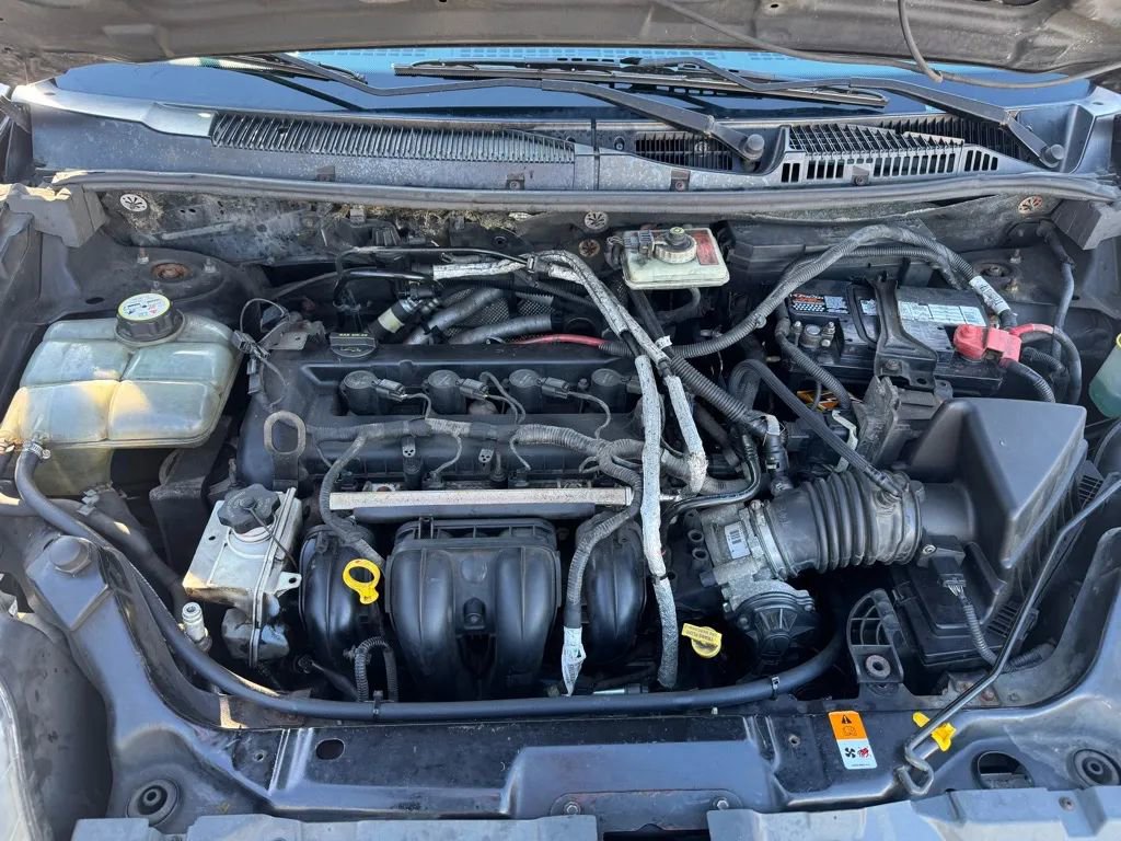 Used 2010 Ford Transit Connect XLT image 10