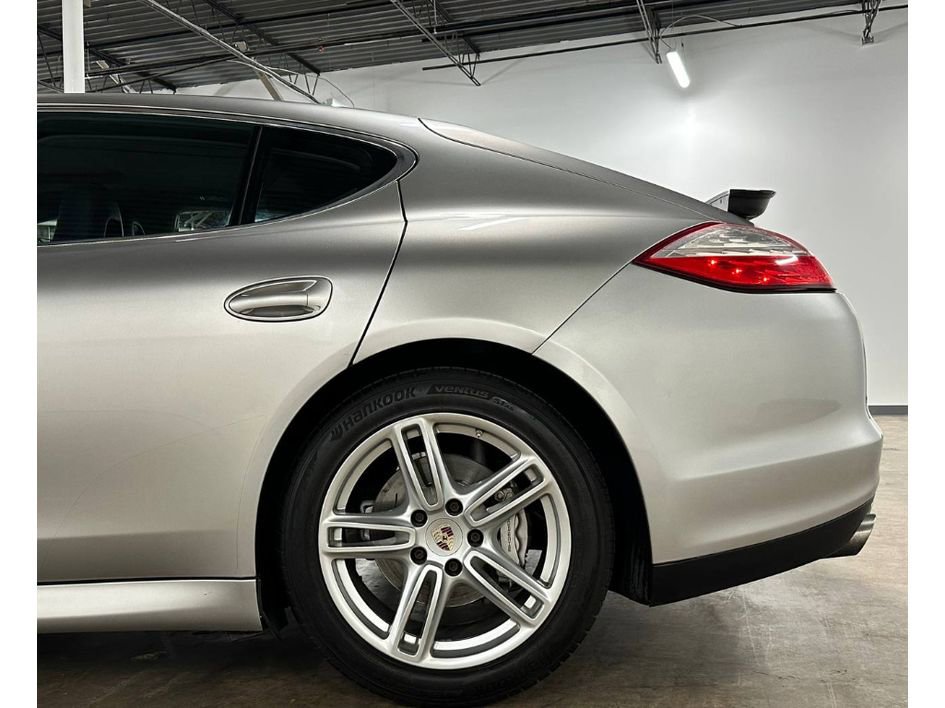 Used 2012 Porsche Panamera S image 10