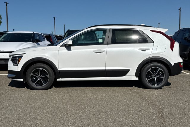 New 2026 Kia Niro LX FWD image 10