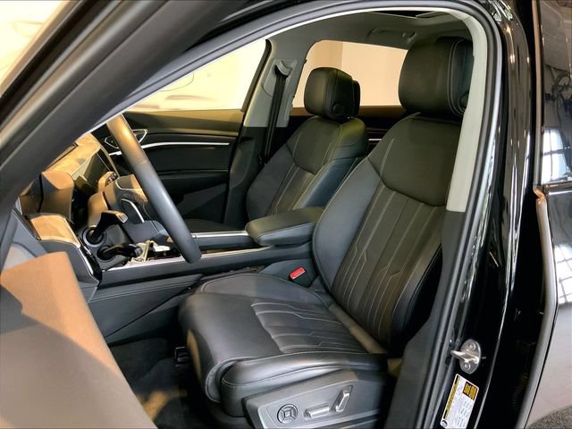 Certified 2024 Audi Q8 e-tron Prestige w/ Prestige Package AWD/4WD image 5