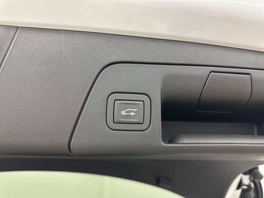 New 2026 Buick Envision Sport Touring image 24