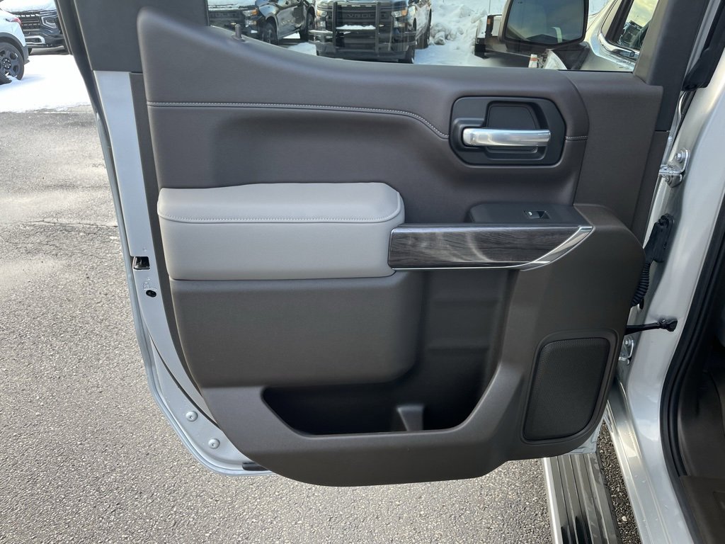 Used 2021 Chevrolet Silverado 1500 LTZ w/ Technology Package image 24