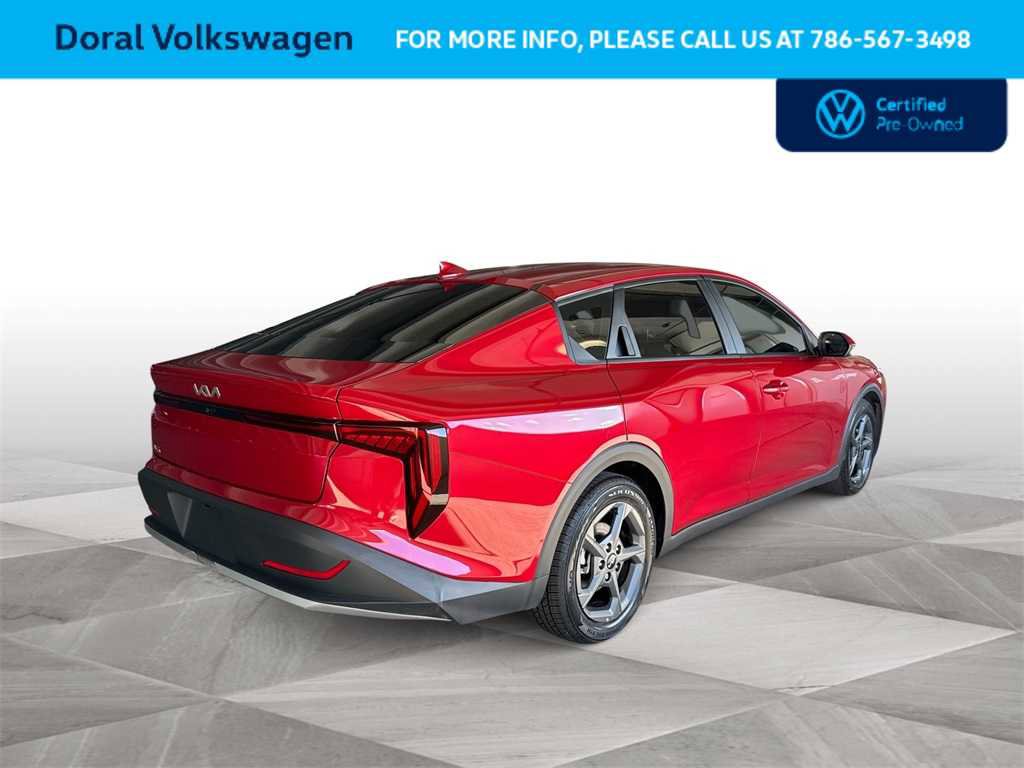 Used 2025 Kia K4 LXS image 8