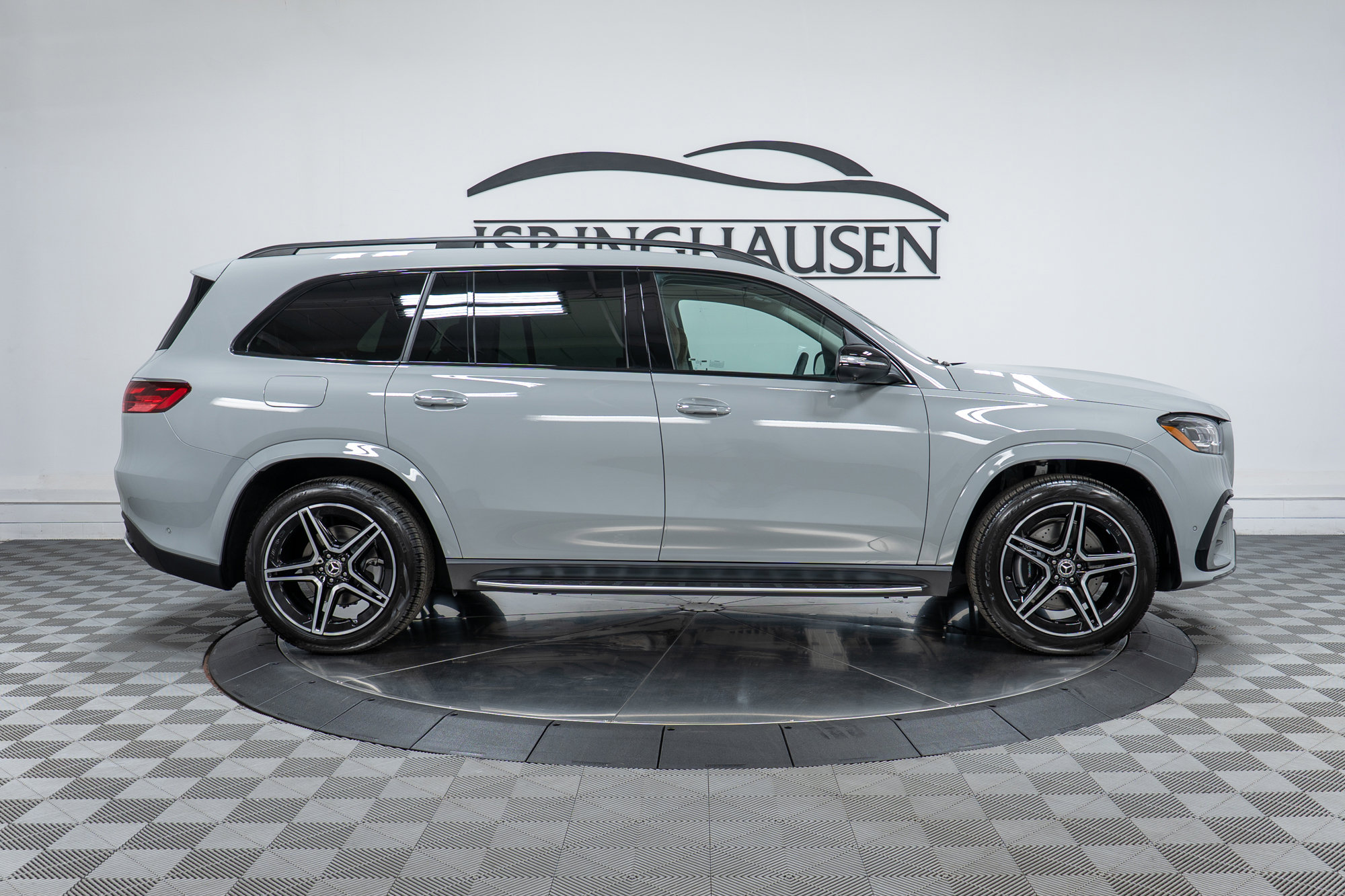 Used 2026 Mercedes-Benz GLS 450 4MATIC image 4
