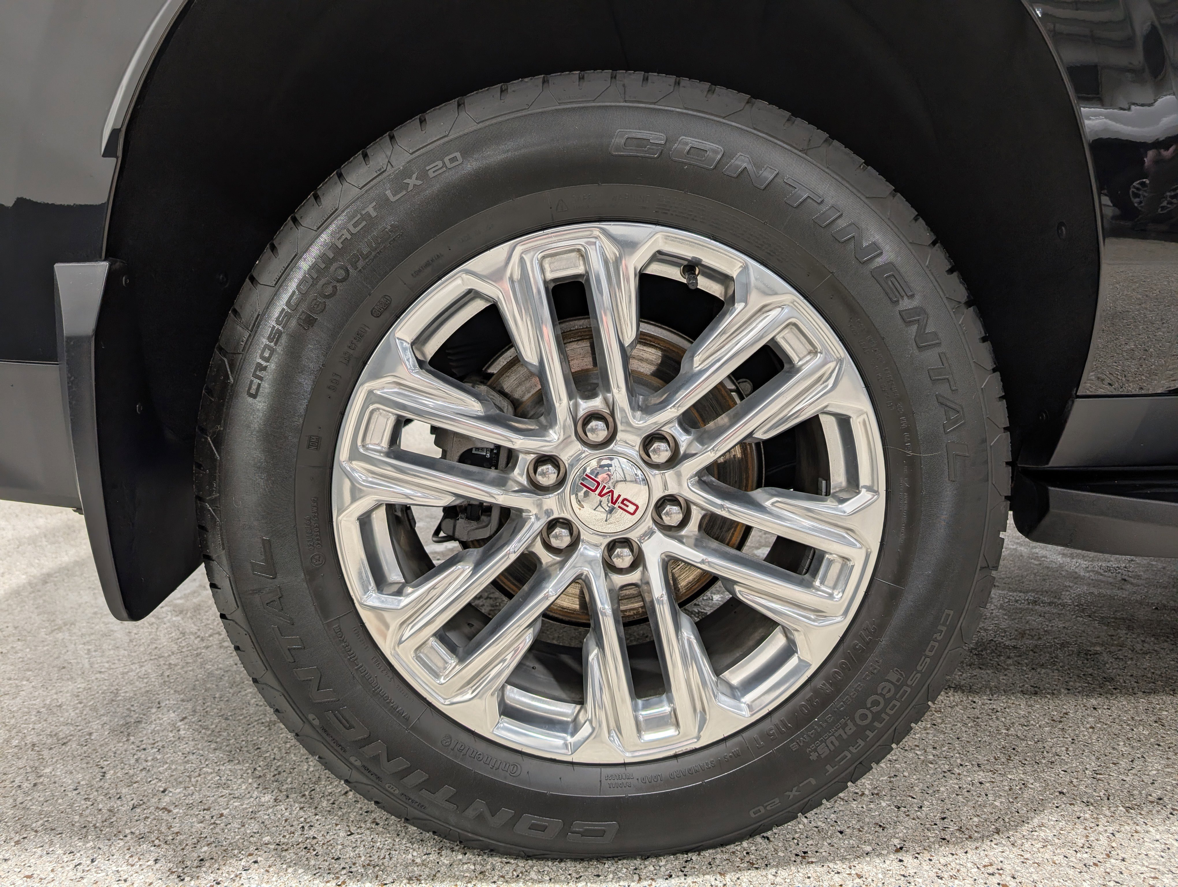 Used 2022 GMC Yukon XL SLT w/ SLT Luxury Package image 13