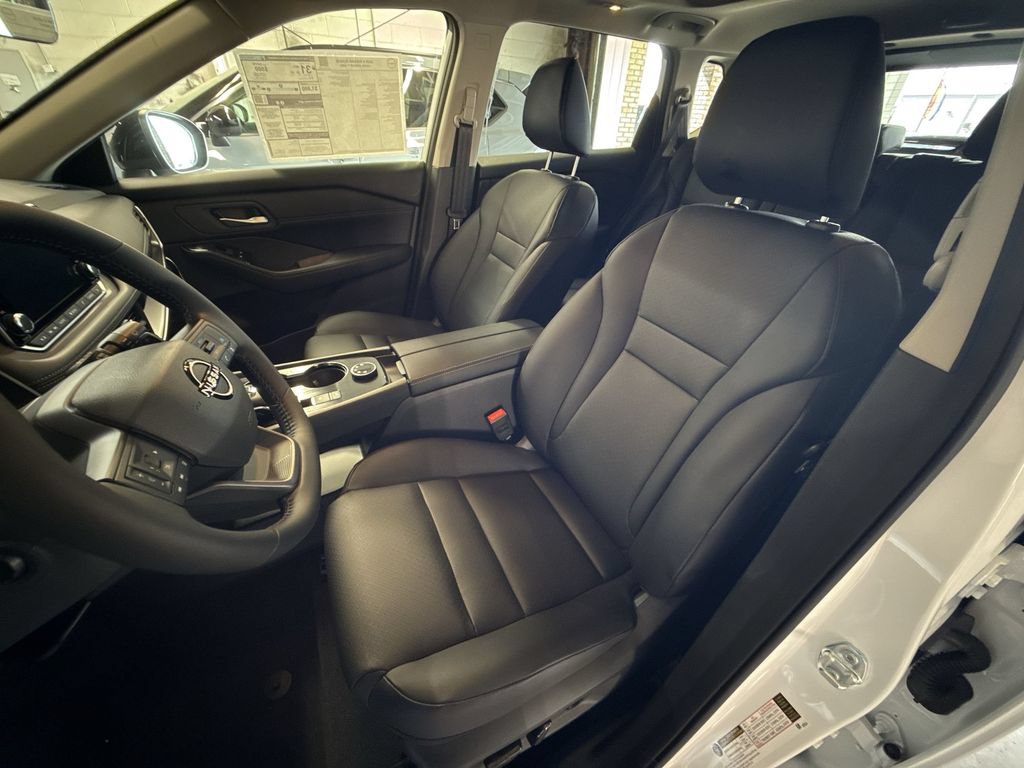 New 2026 Nissan Rogue Dark Armor AWD/4WD image 13