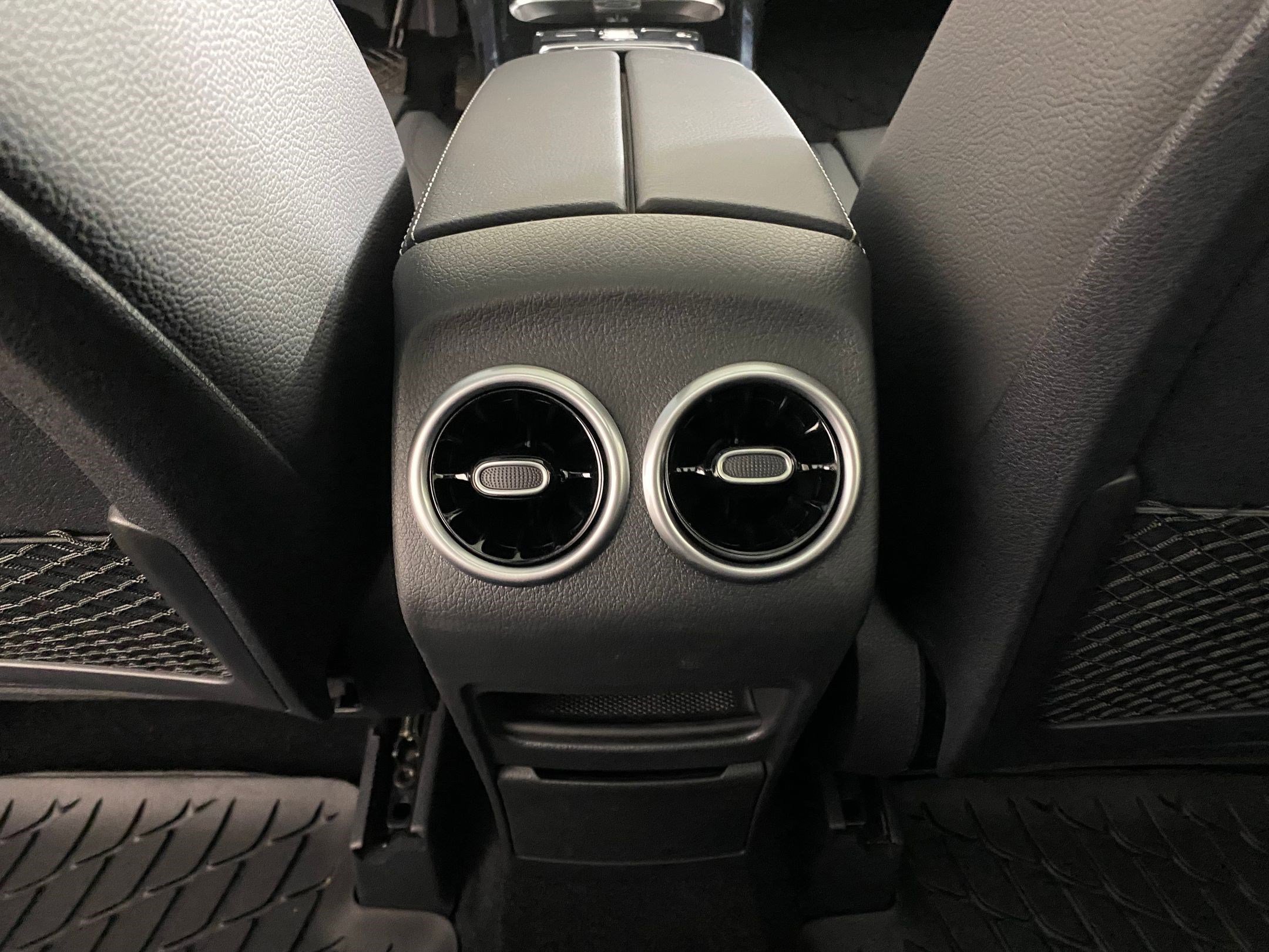 Used 2026 Mercedes-Benz GLB 250 4MATIC image 29