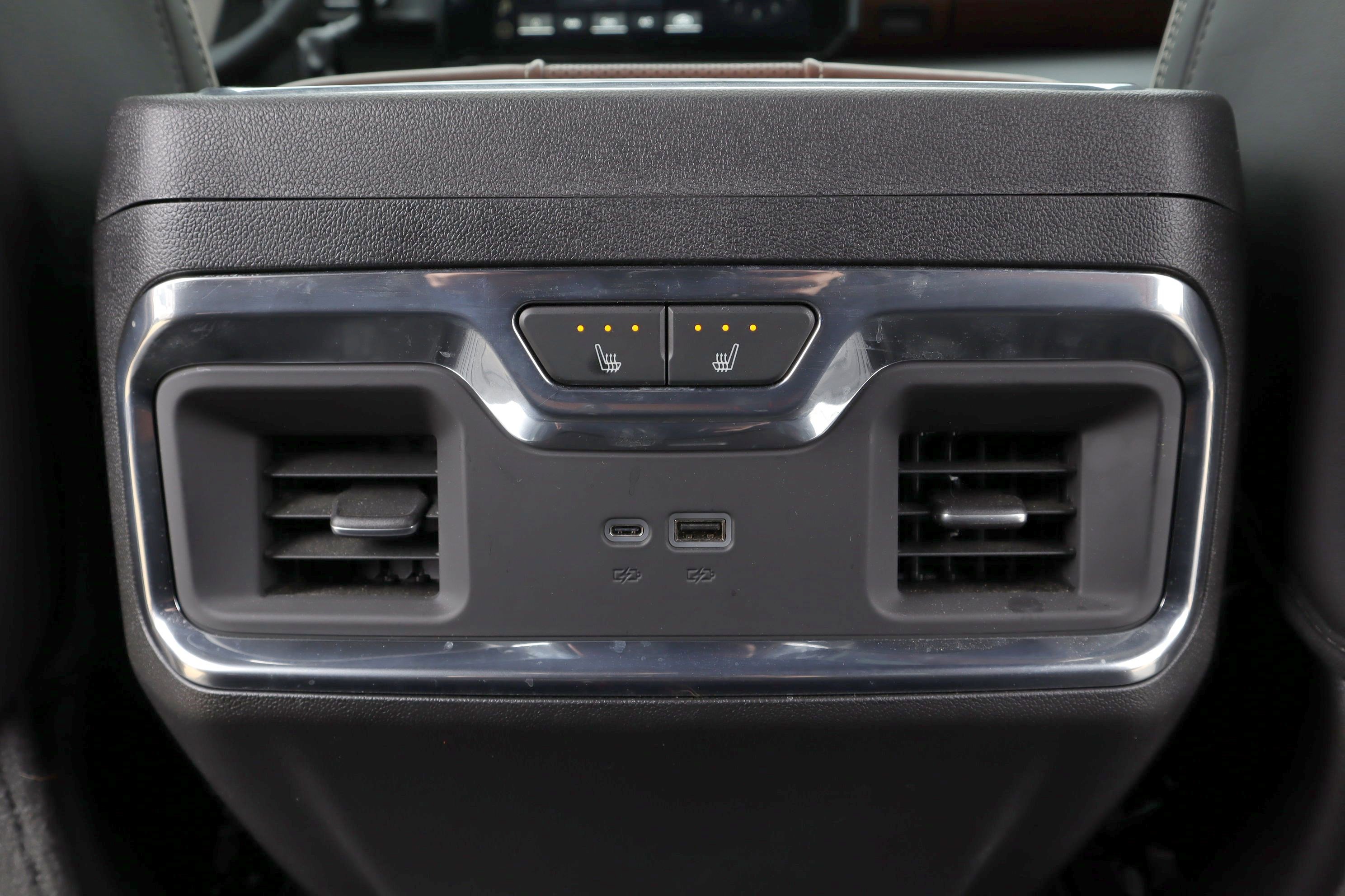 Used 2025 GMC Sierra 2500 Denali Ultimate image 25