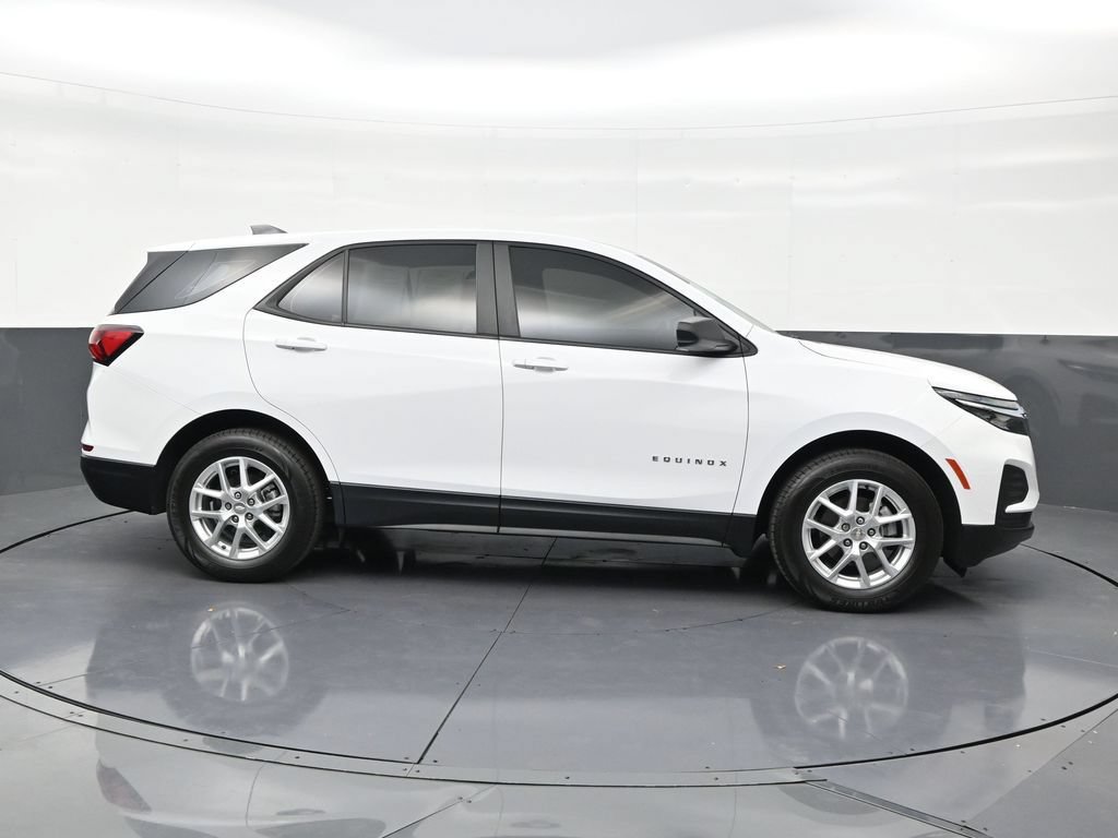Used 2024 Chevrolet Equinox LS FWD image 6