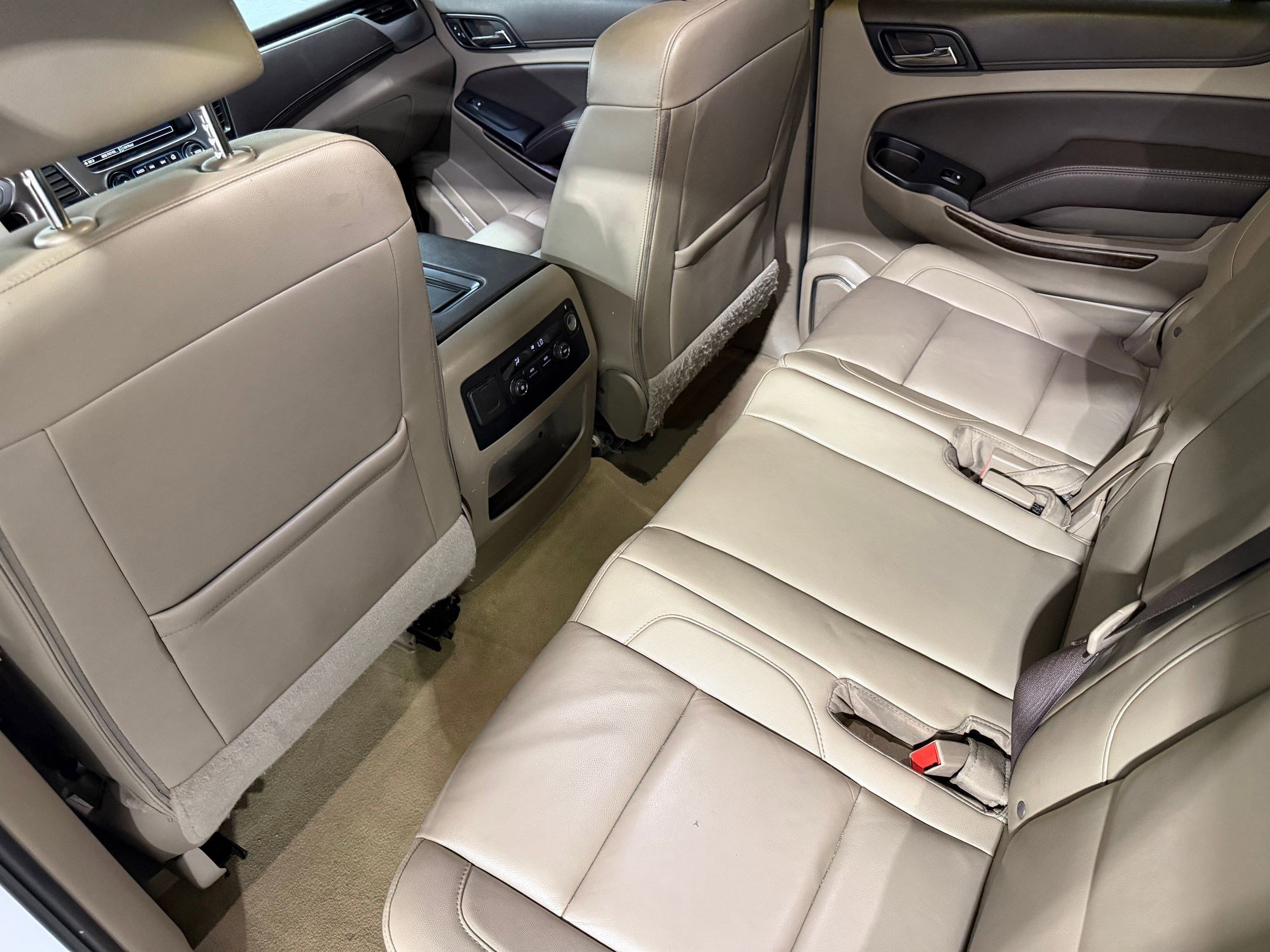 Used 2019 Chevrolet Suburban LT image 35