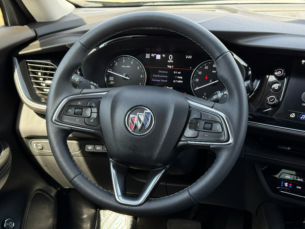 Used 2023 Buick Envision Avenir image 36