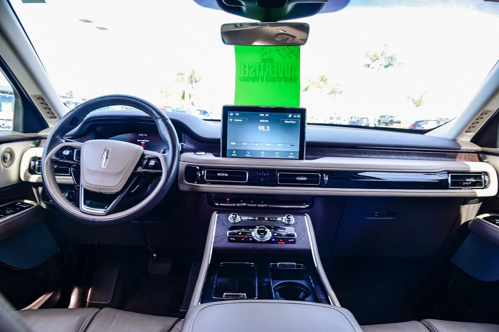 Used 2023 Lincoln Aviator Reserve w/ Equipment Group 201A image 12