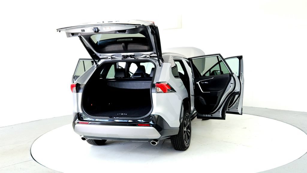 Used 2024 Toyota RAV4 XSE w/ Advanced Technology Package AWD/4WD image 11