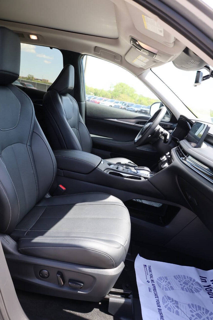 Used 2024 INFINITI QX60 Luxe AWD/4WD image 15