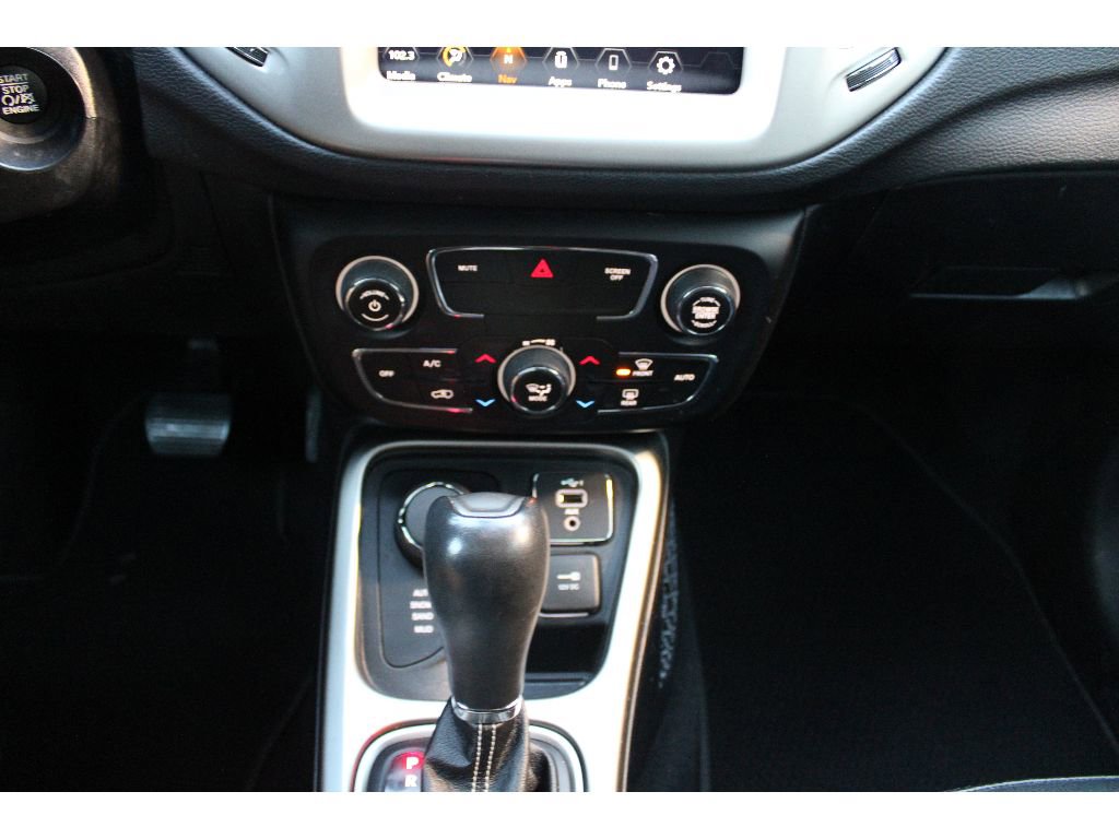 Certified 2021 Jeep Compass Latitude image 28