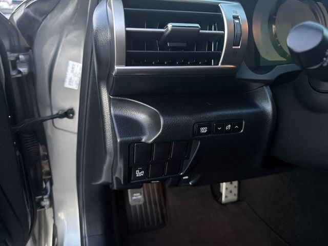Used 2015 Lexus IS 350 w/ F-Sport Package RWD image 11