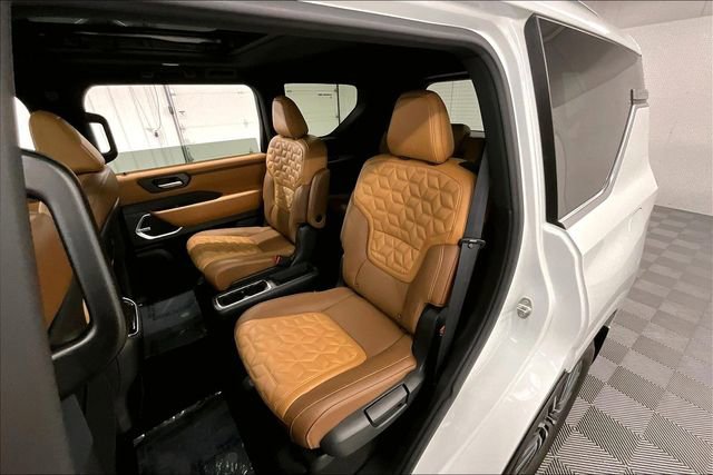 Used 2025 Nissan Armada Platinum Reserve AWD/4WD image 25