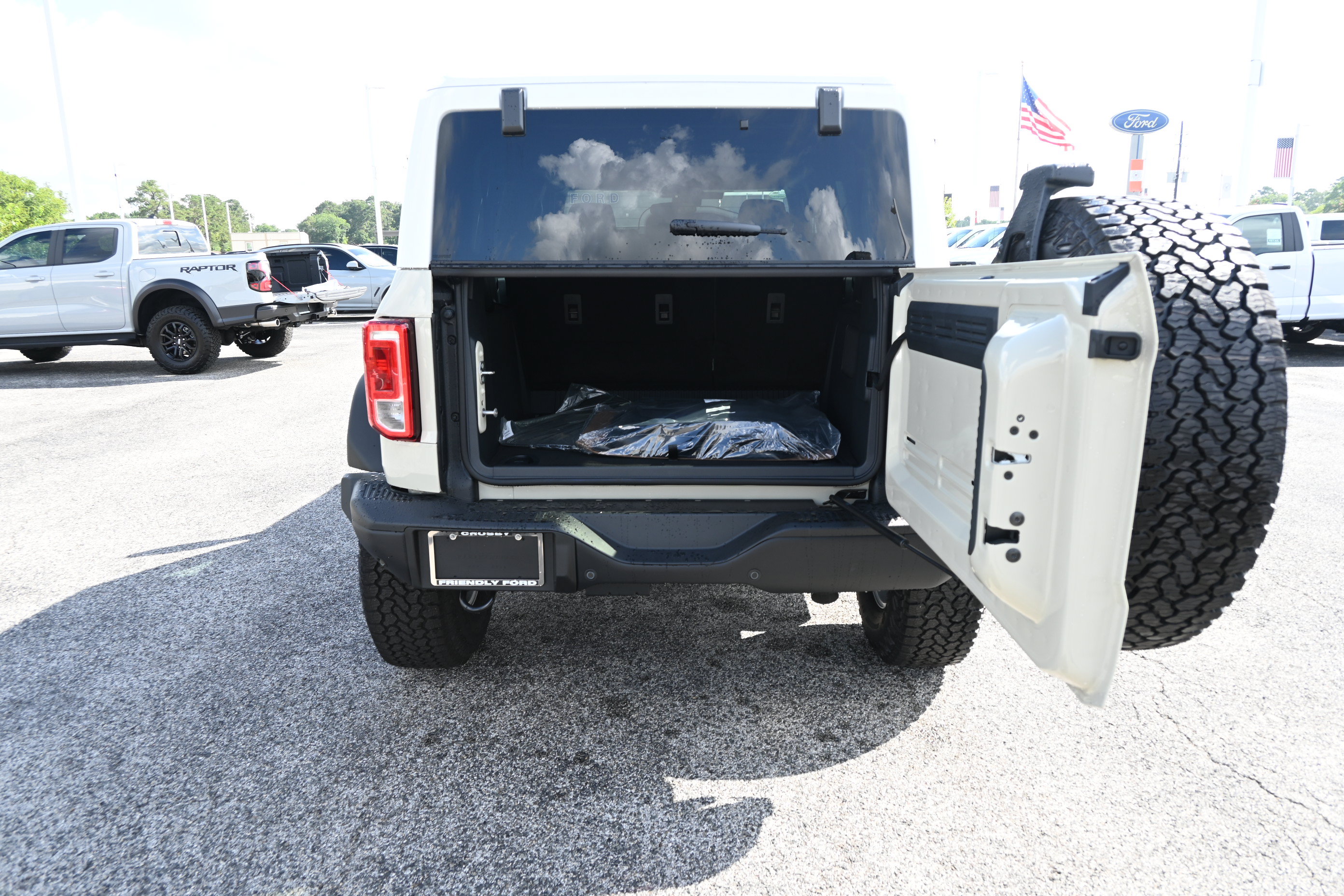 New 2026 Ford Bronco Heritage Edition AWD/4WD image 6