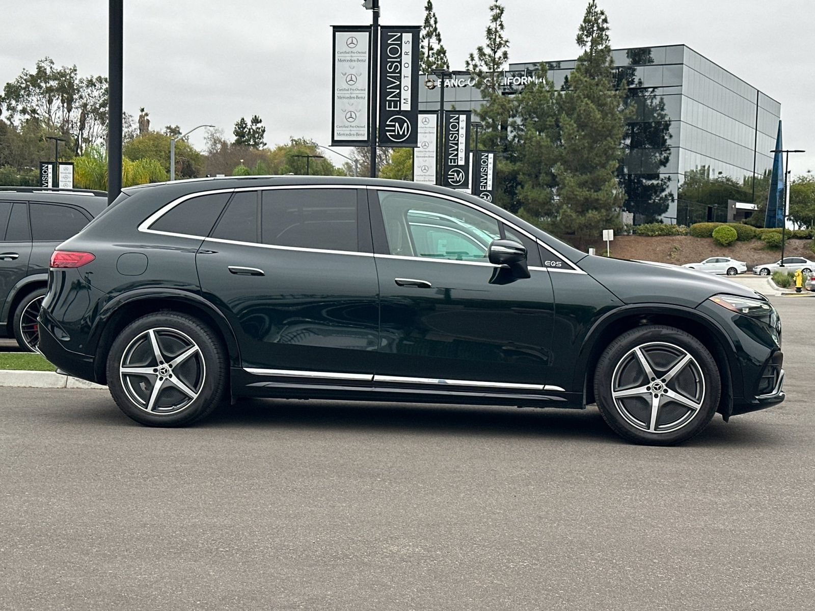 Certified 2023 Mercedes-Benz EQS 580 4MATIC SUV image 2