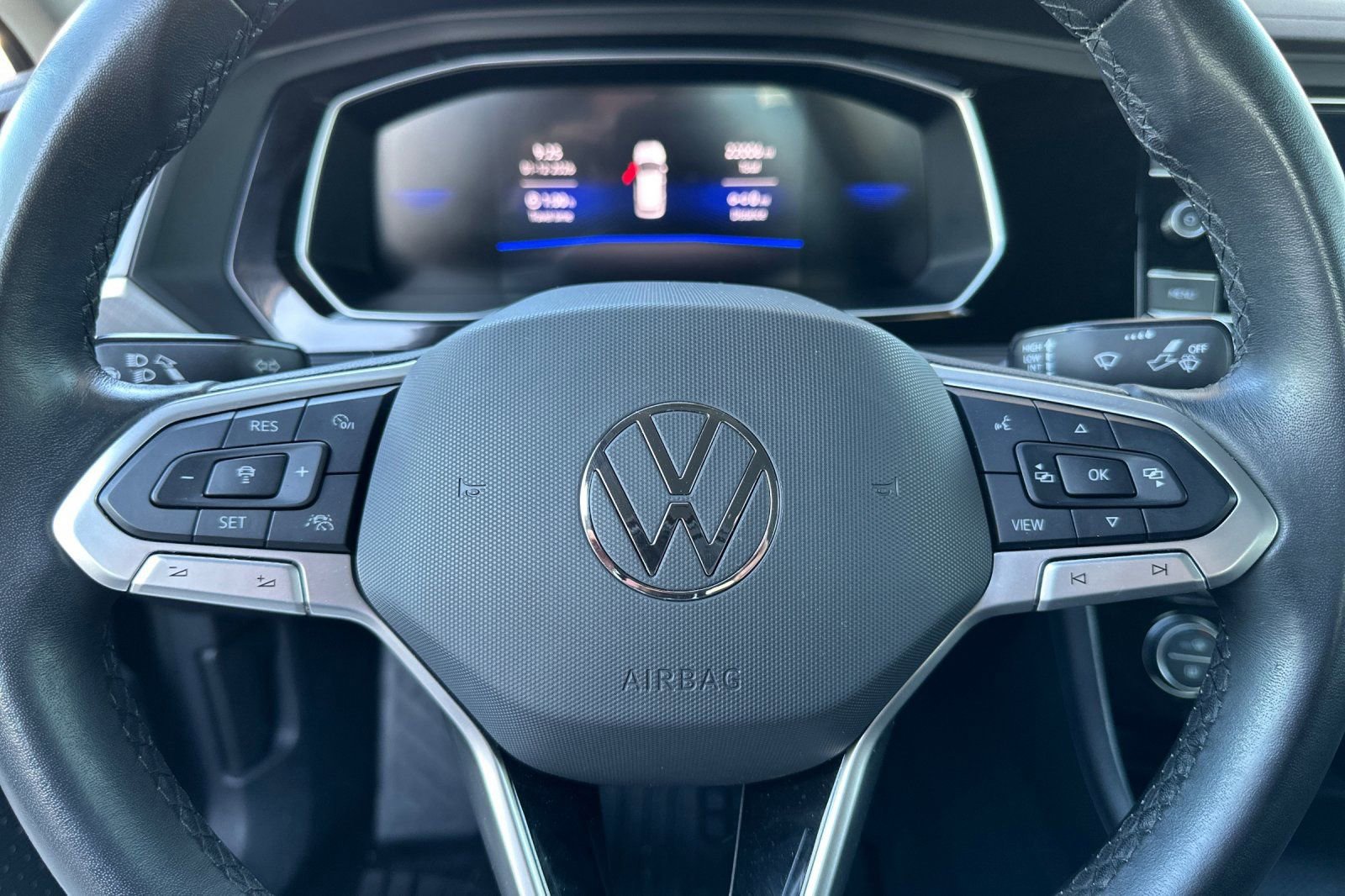 Used 2024 Volkswagen Jetta SE image 23