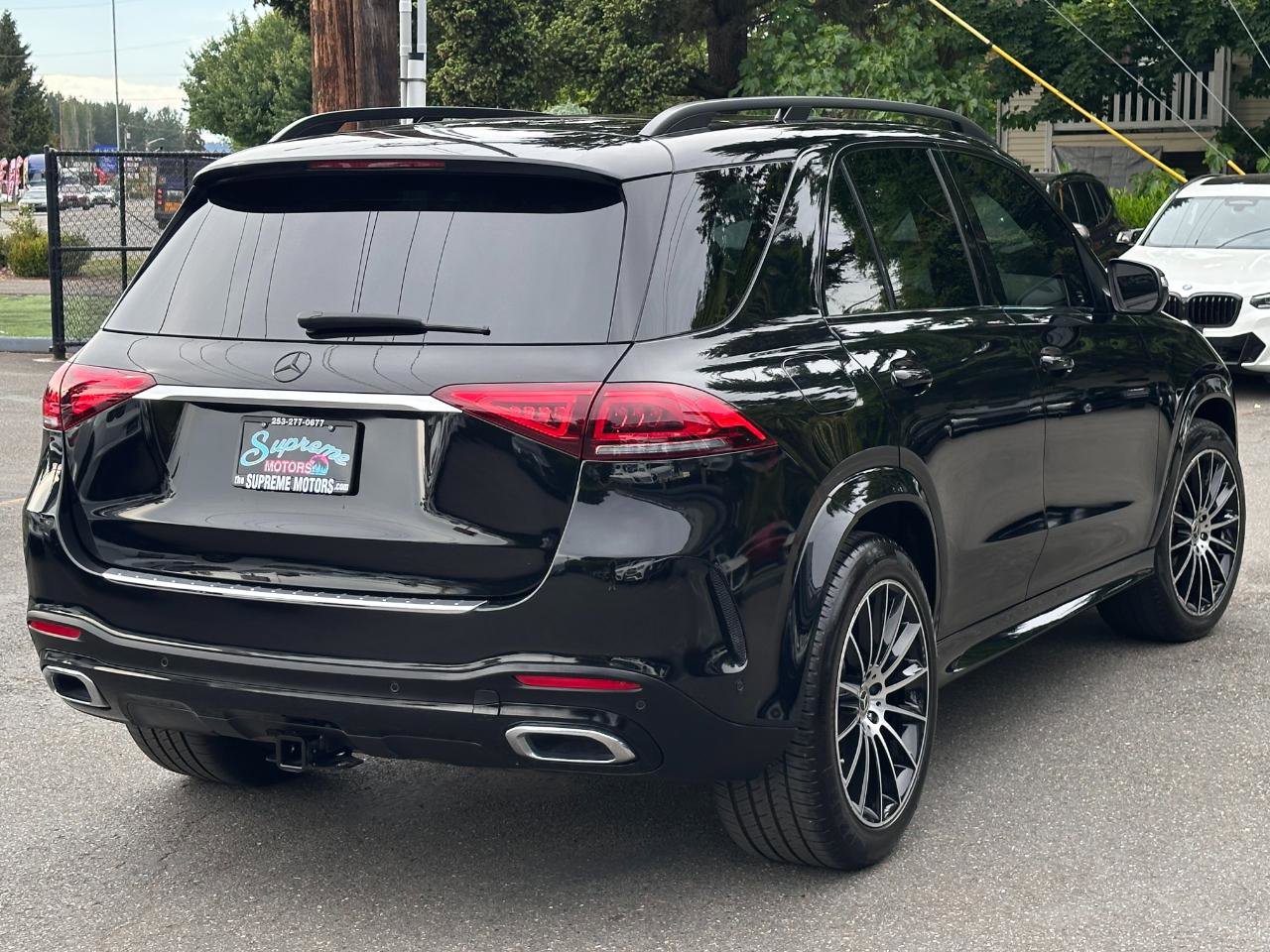 Used 2022 Mercedes-Benz GLE 350 4MATIC w/ AMG Line Exterior image 18