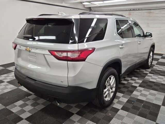 Used 2018 Chevrolet Traverse LT image 6