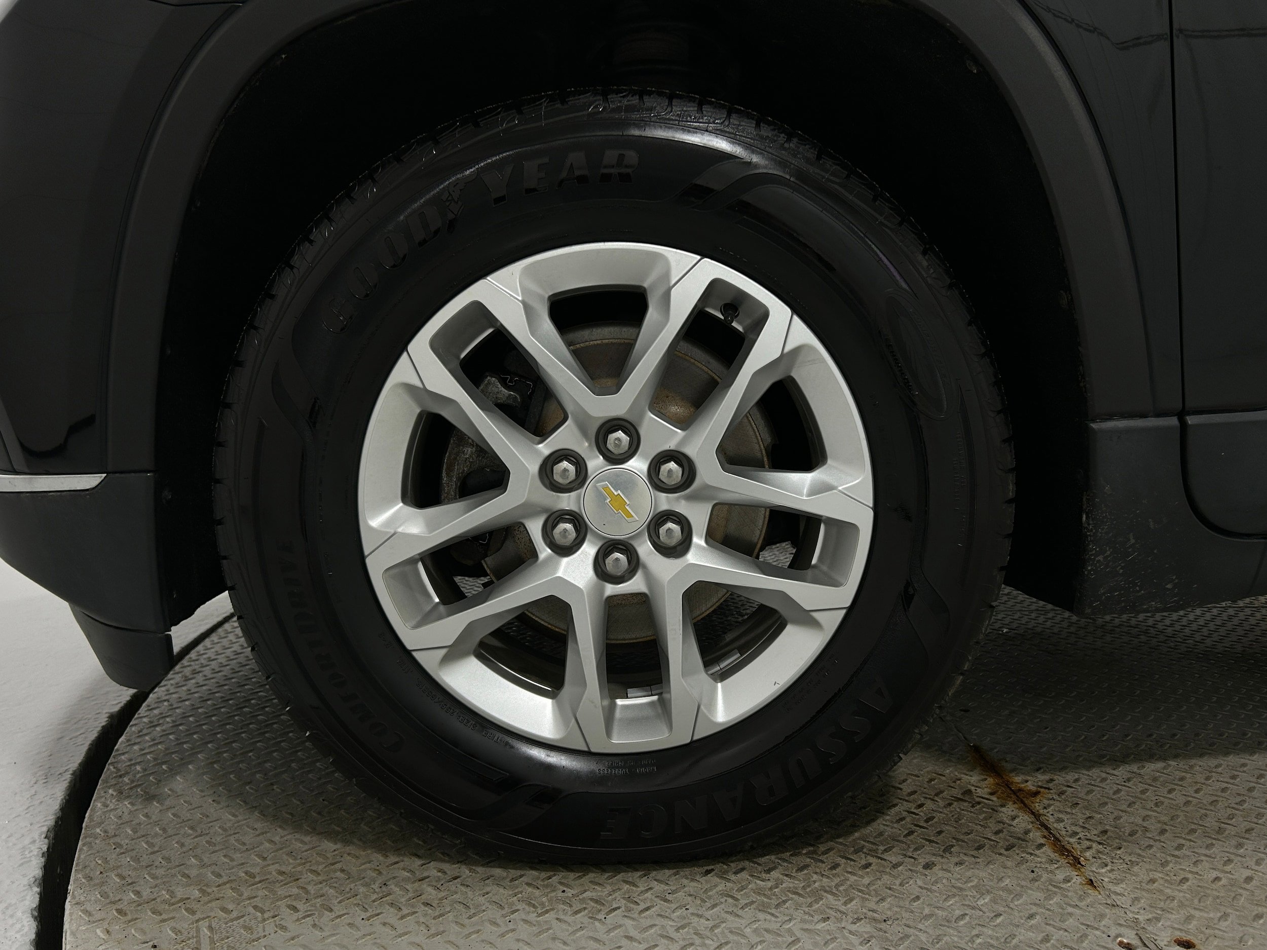 Used 2019 Chevrolet Traverse LT w/ LPO, Floor Liner Package image 38