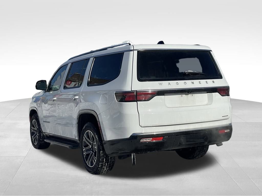 Used 2024 Jeep Wagoneer Series II AWD/4WD image 5