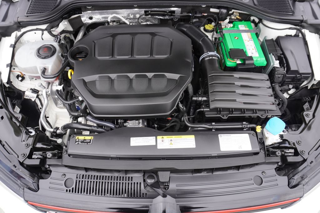 Used 2022 Volkswagen GTI SE FWD image 23