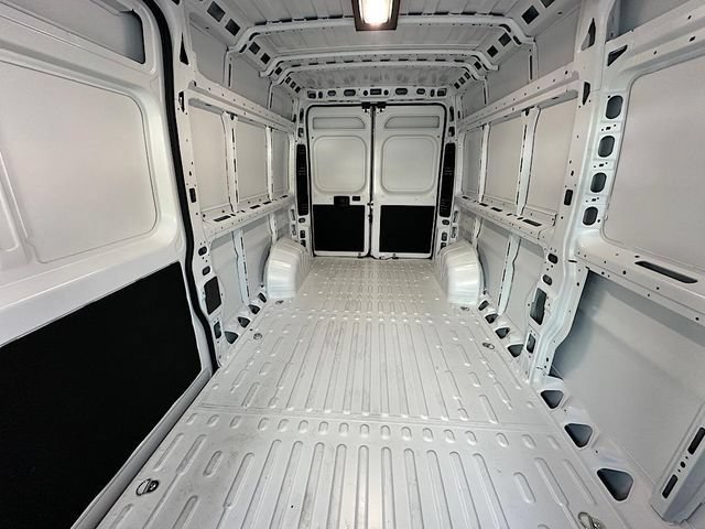 New 2024 RAM ProMaster 2500 w/ Safety Group FWD image 27