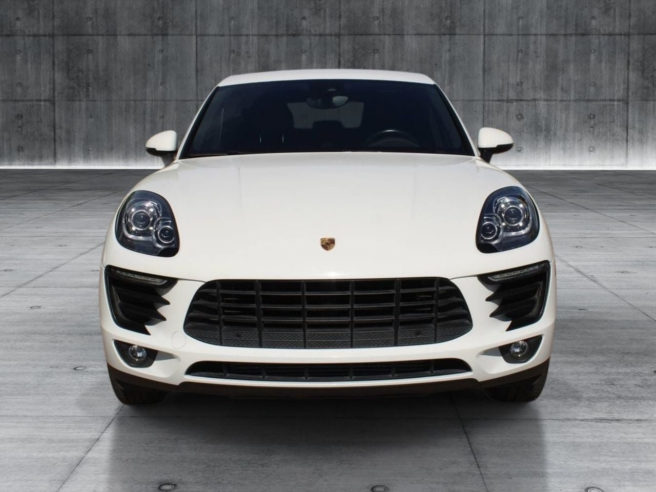 Used 2017 Porsche Macan AWD/4WD image 9