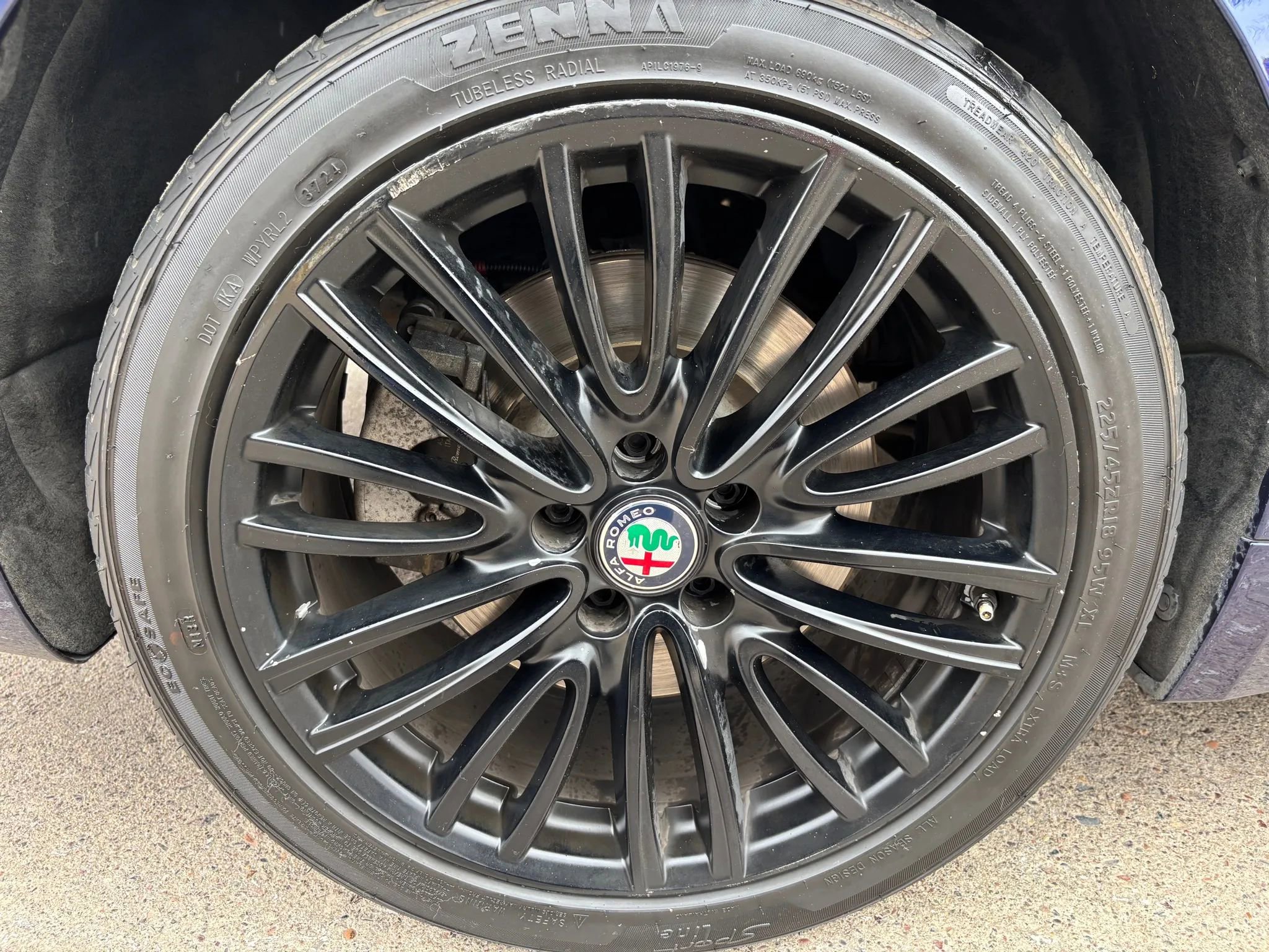 Used 2017 Alfa Romeo Giulia Ti w/ TI Lusso Light Wood Package AWD/4WD image 45