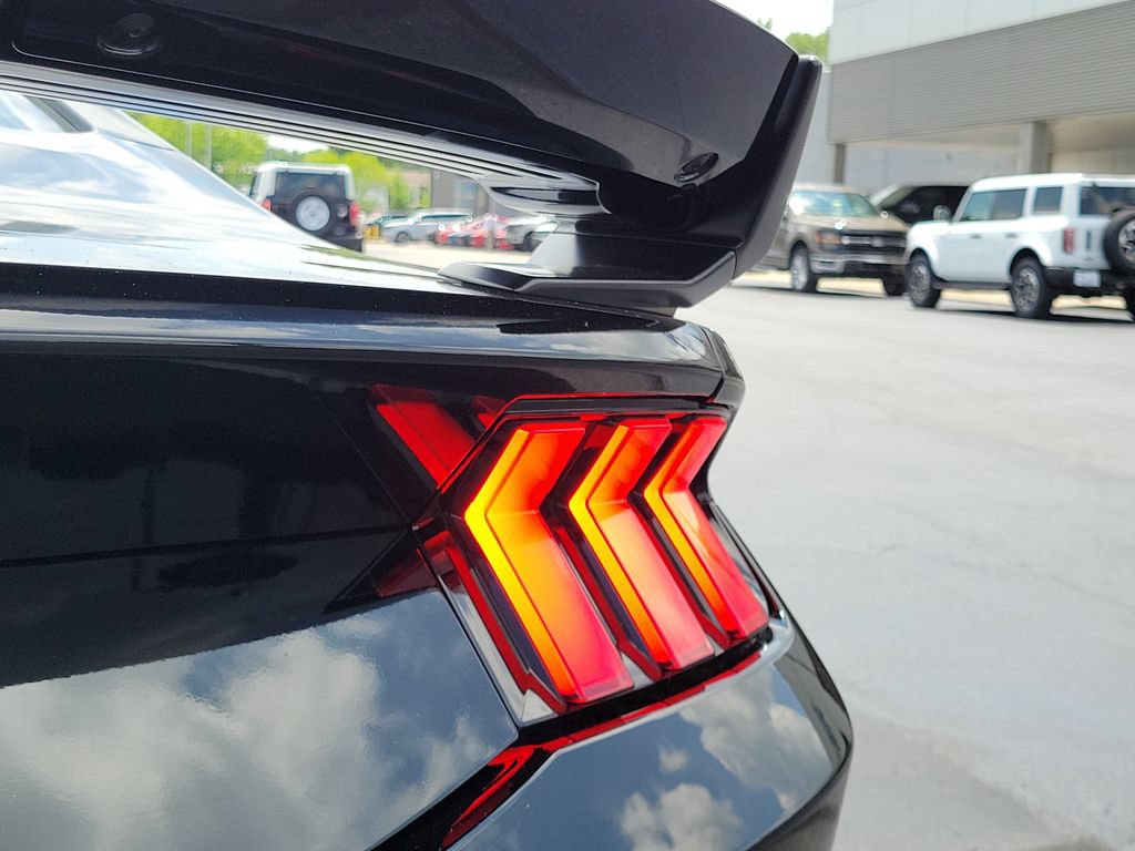 Certified 2025 Ford Mustang Dark Horse w/ Dark Horse Handlin Package RWD image 13