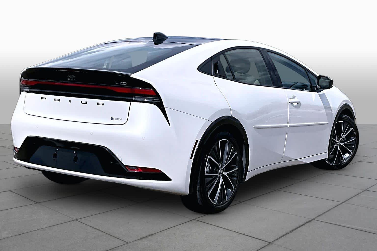 Used 2024 Toyota Prius Limited FWD image 13