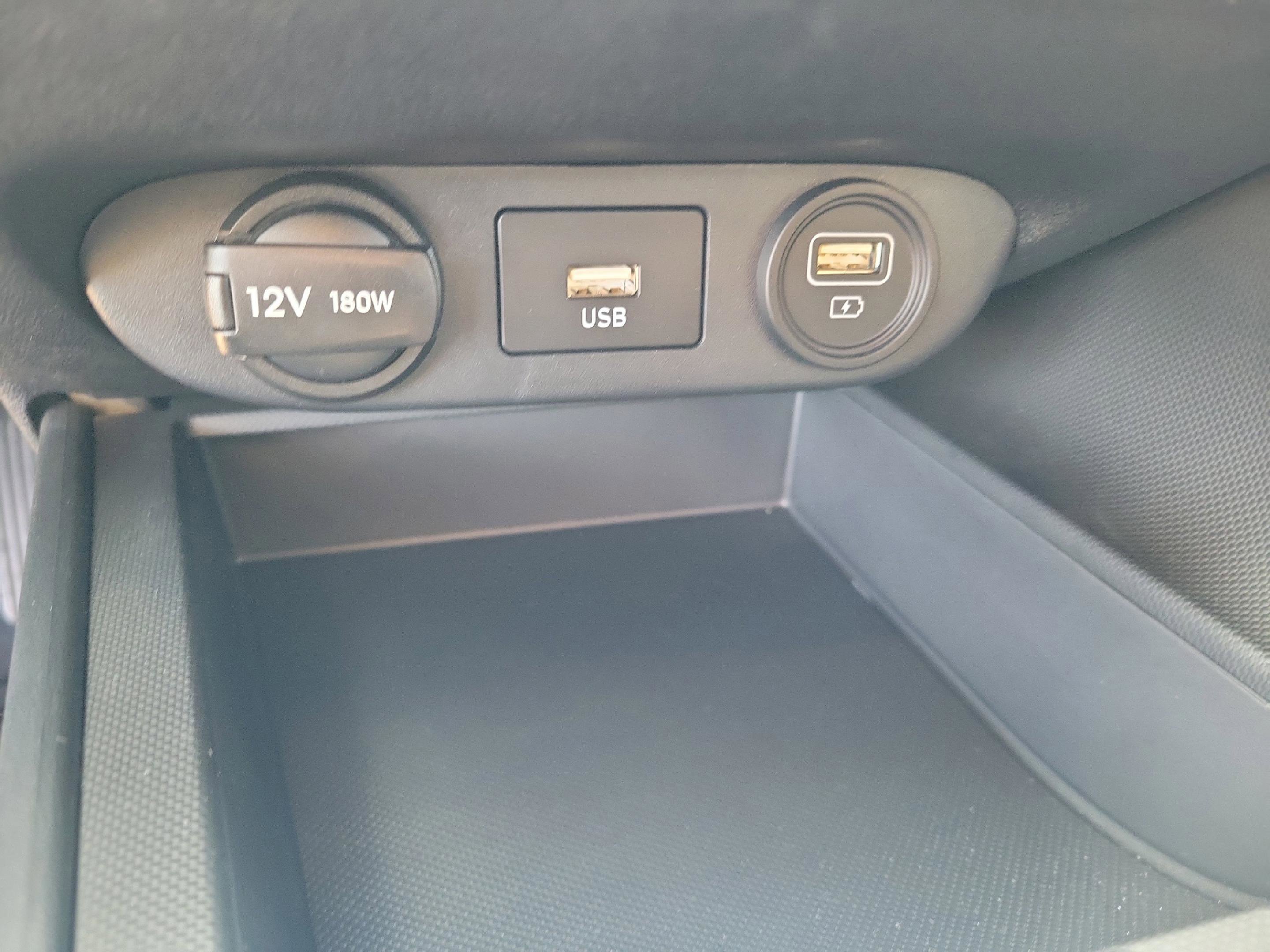 Certified 2023 Hyundai Elantra SE image 27