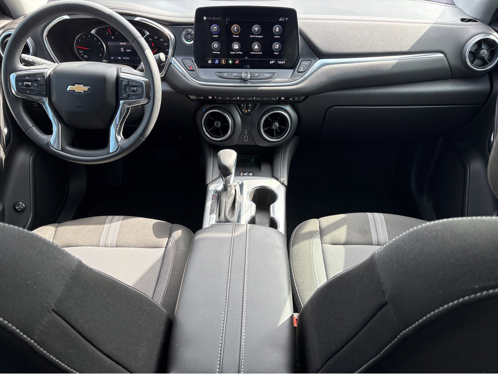 New 2025 Chevrolet Blazer LT w/ Convenience Package FWD image 17