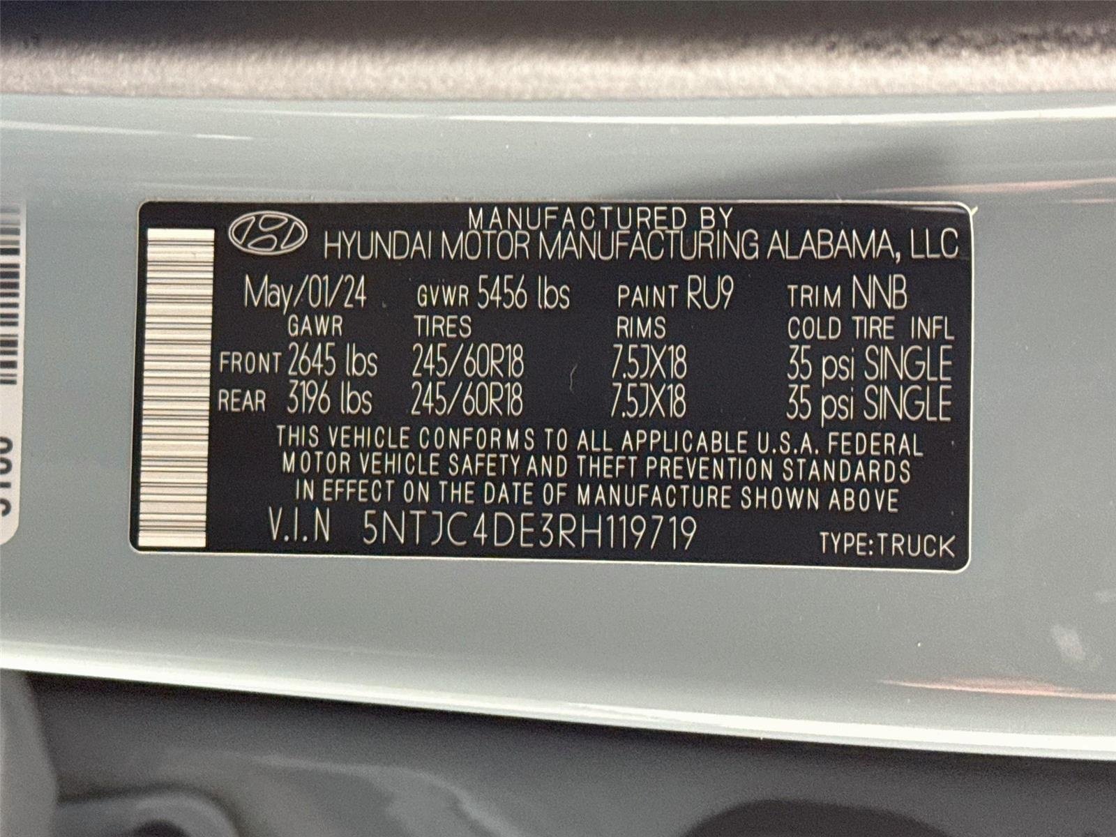 Certified 2024 Hyundai Santa Cruz SEL w/ Activity Package FWD image 31