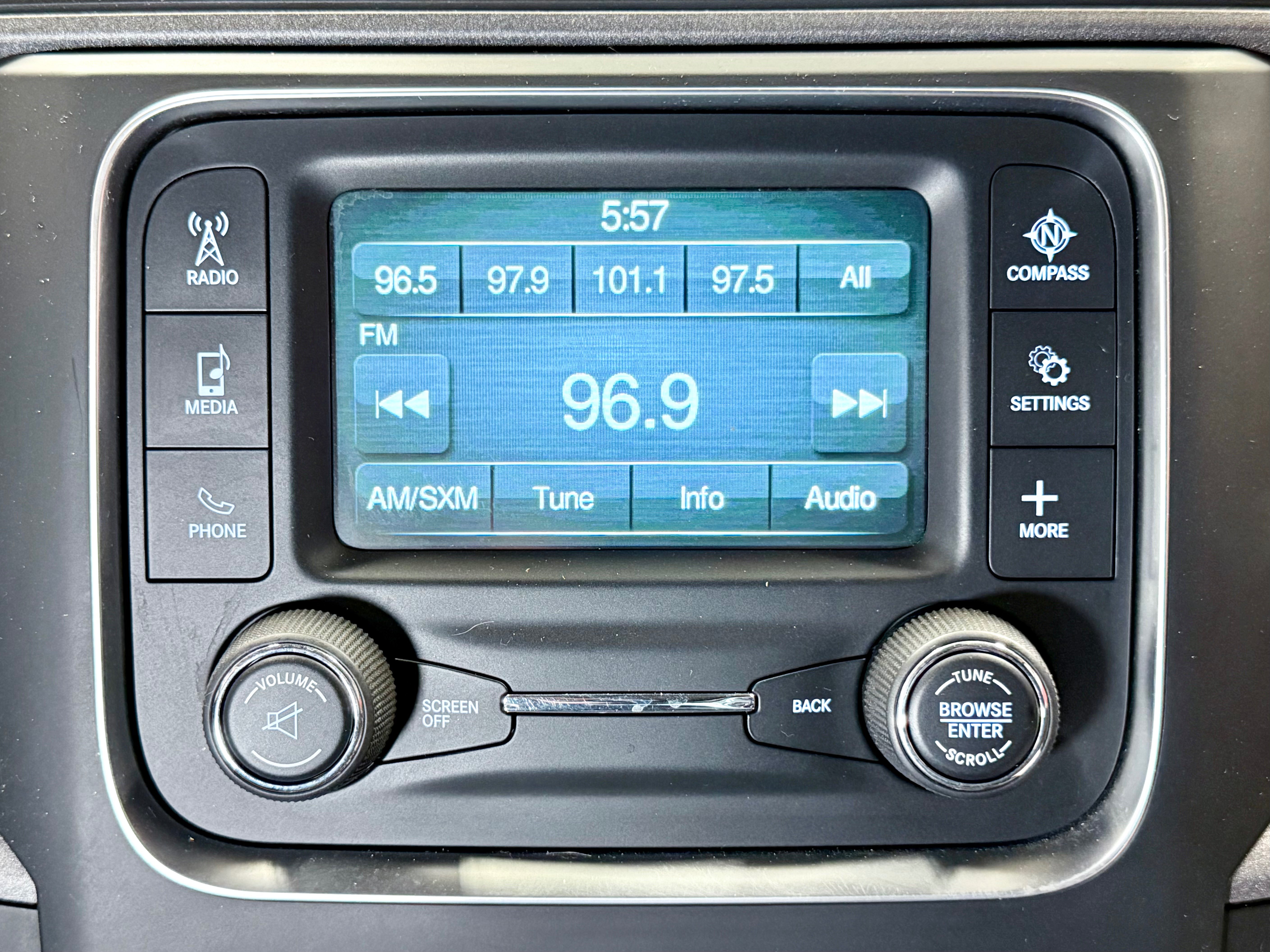 Used 2019 RAM 1500 Express w/ Express Value Package AWD/4WD image 23
