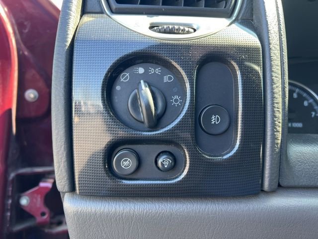 Used 2004 GMC Envoy SLE w/ Preferred Equipment Group image 10