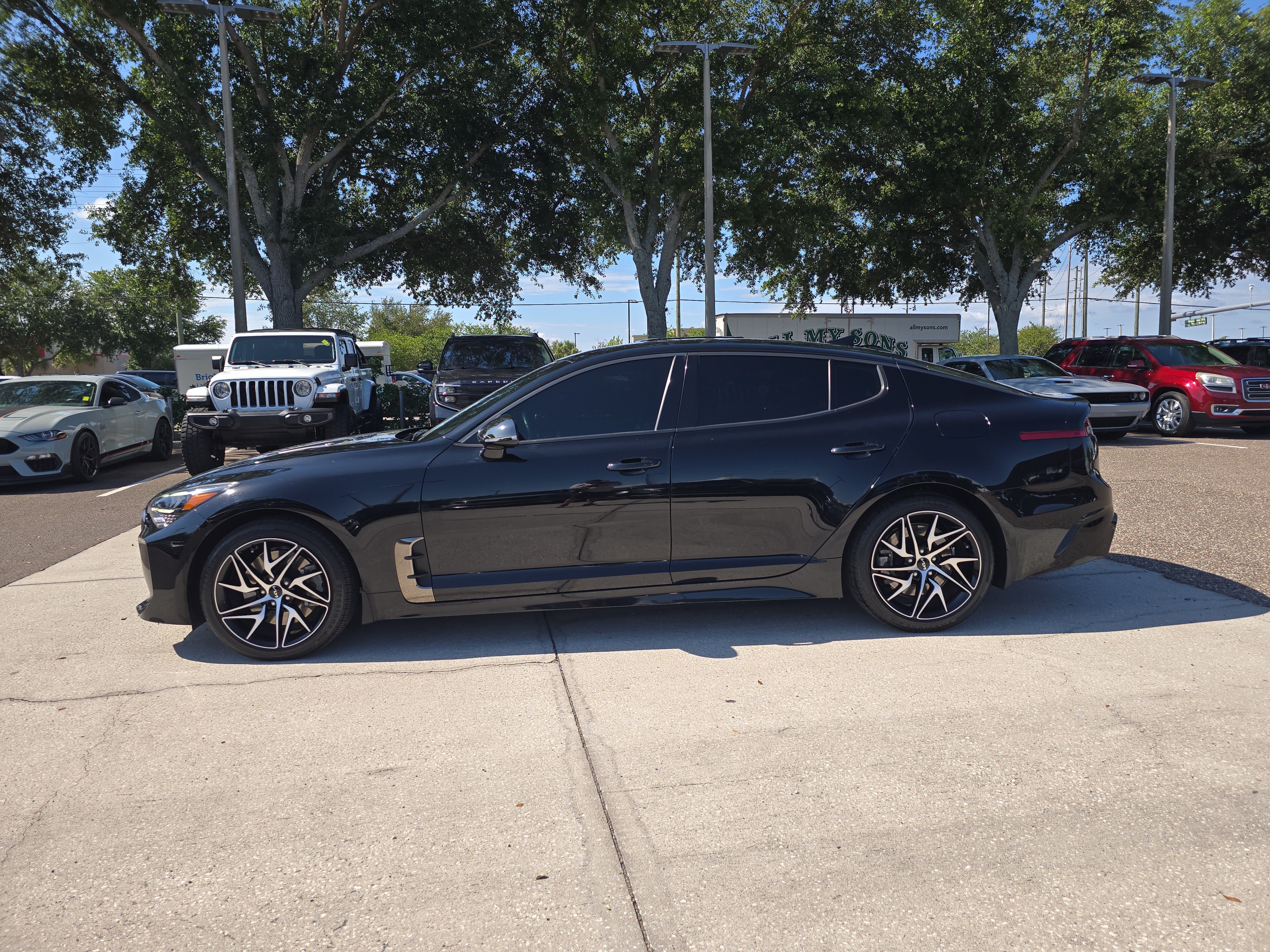 Certified 2022 Kia Stinger GT-Line RWD image 5