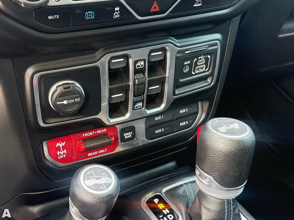 Certified 2023 Jeep Wrangler Unlimited Rubicon 4xe image 23