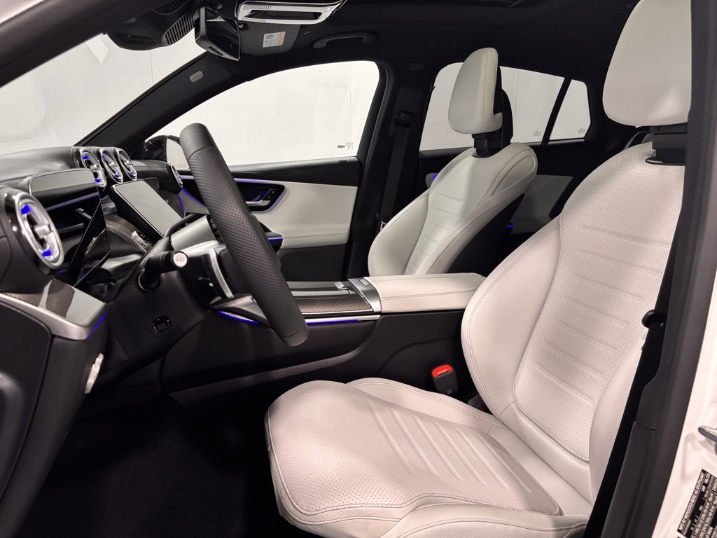 Used 2026 Mercedes-Benz GLC 300 4MATIC image 12