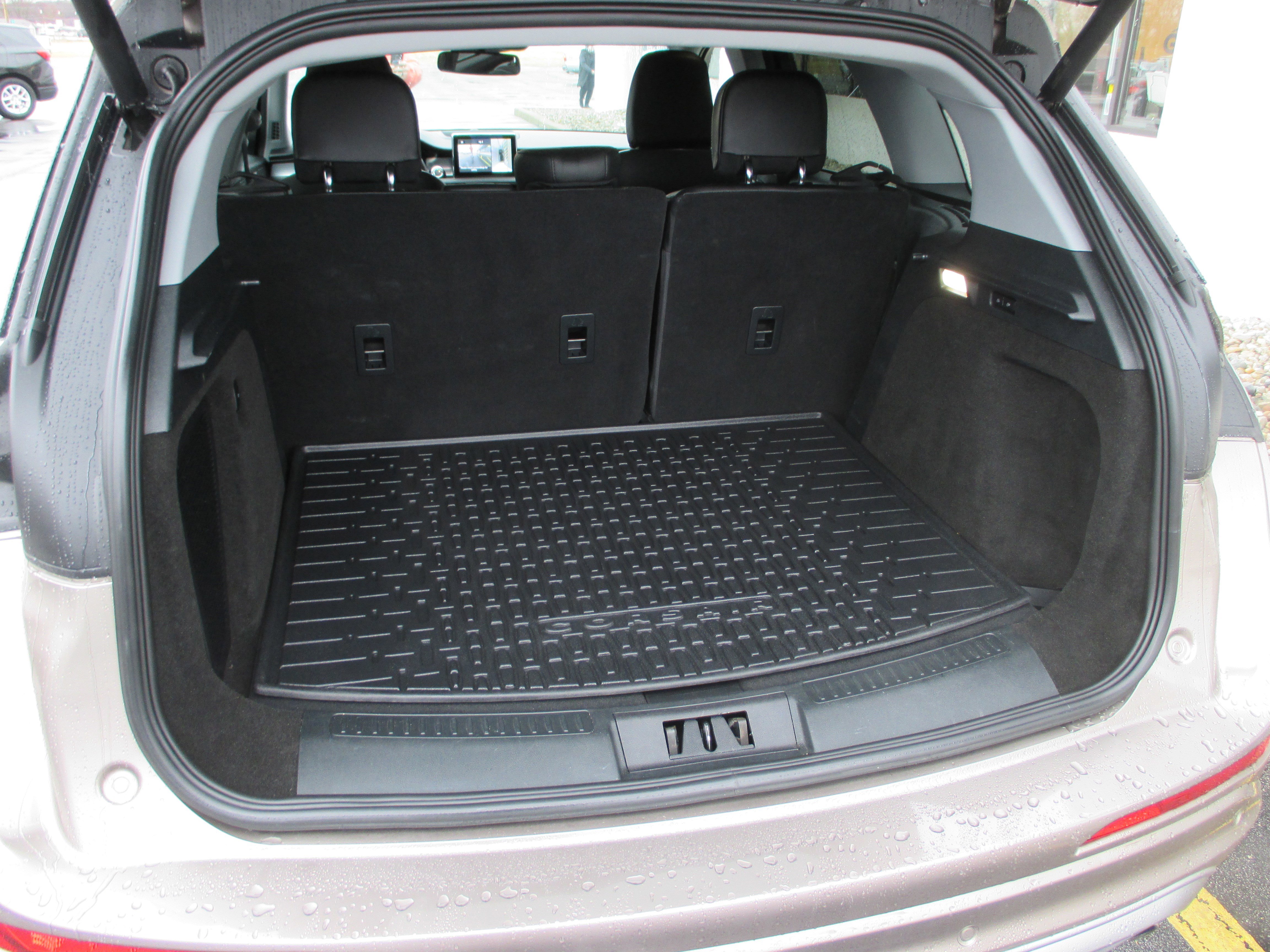 Used 2021 Lincoln Corsair AWD image 10