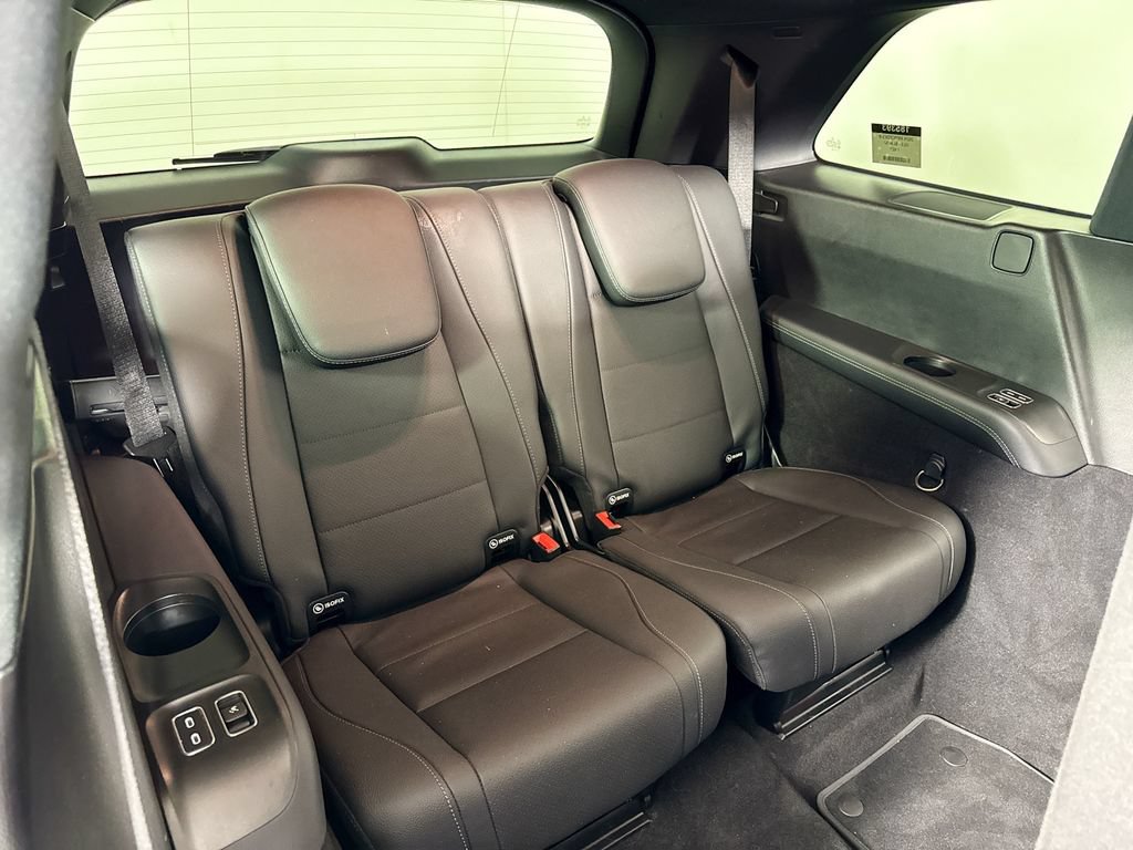 Used 2024 Mercedes-Benz GLS 450 4MATIC image 35