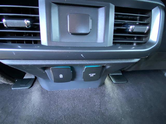 Certified 2022 Ford F150 XLT w/ Equipment Group 302A High image 14