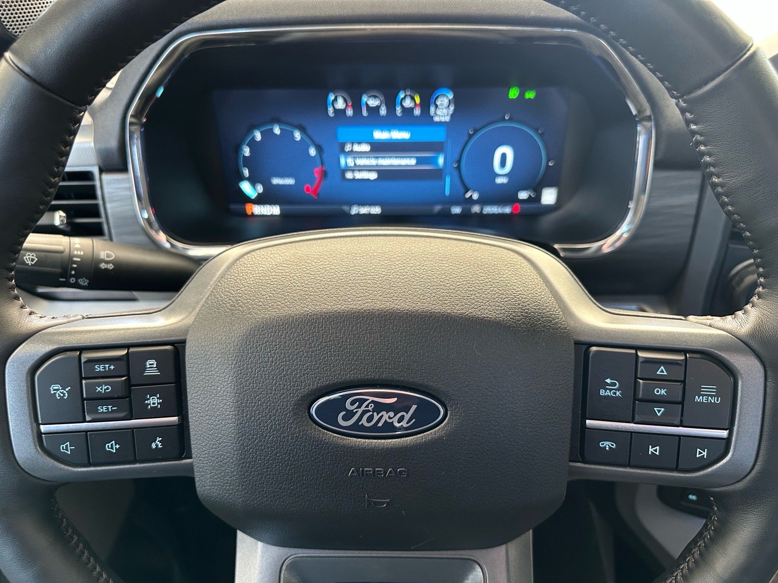 Certified 2024 Ford F150 Lariat w/ FX4 Off-Road Package AWD/4WD image 32