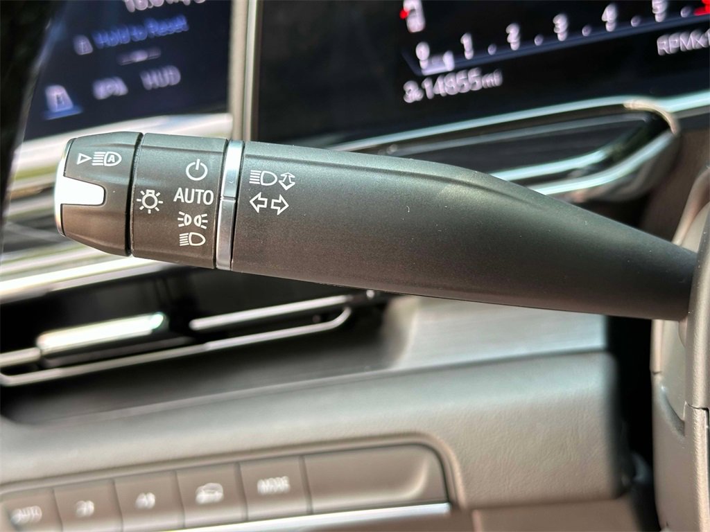 Certified 2024 Cadillac Escalade ESV Sport w/ LPO, ONYX Package image 31